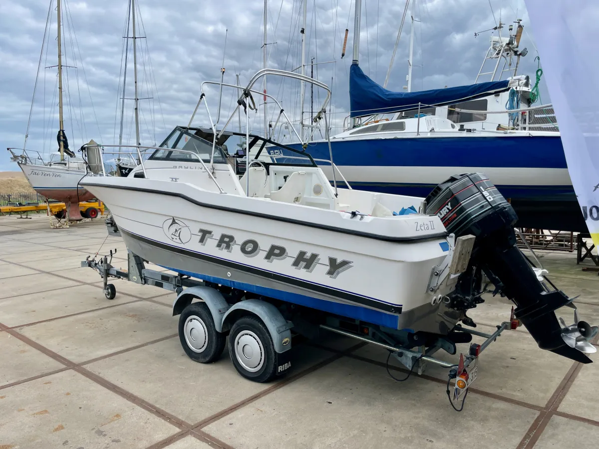 Polyester Speedboat Bayliner Trophy