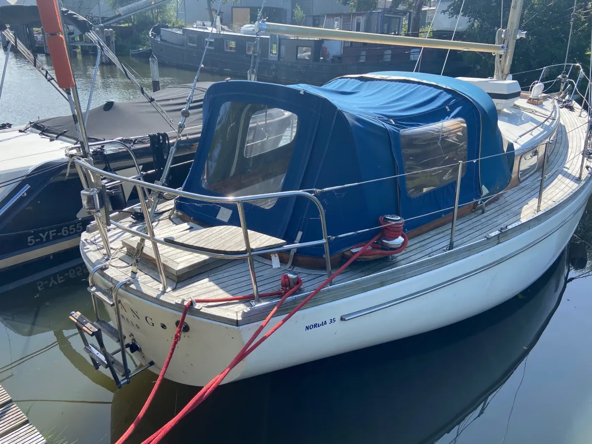 Polyester Sailboat Nordia 35