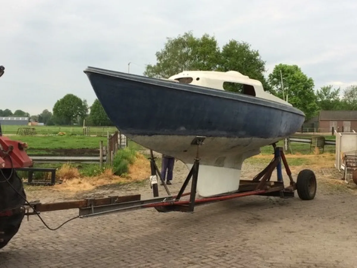 Polyester Sailboat Van de Stadt Horizon