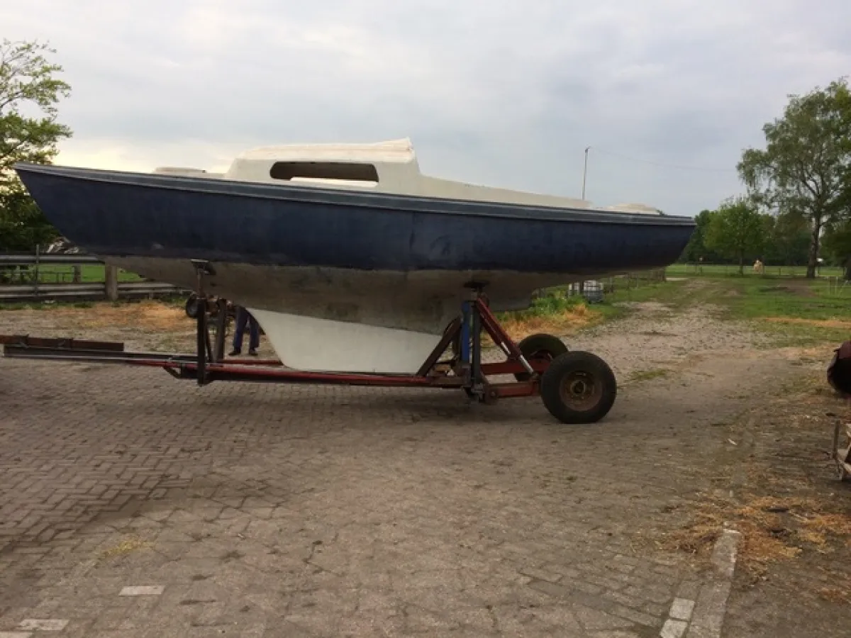 Polyester Sailboat Van de Stadt Horizon