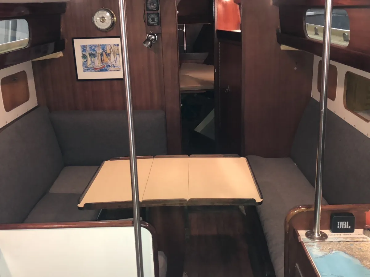 Polyester Sailboat Nordia 35