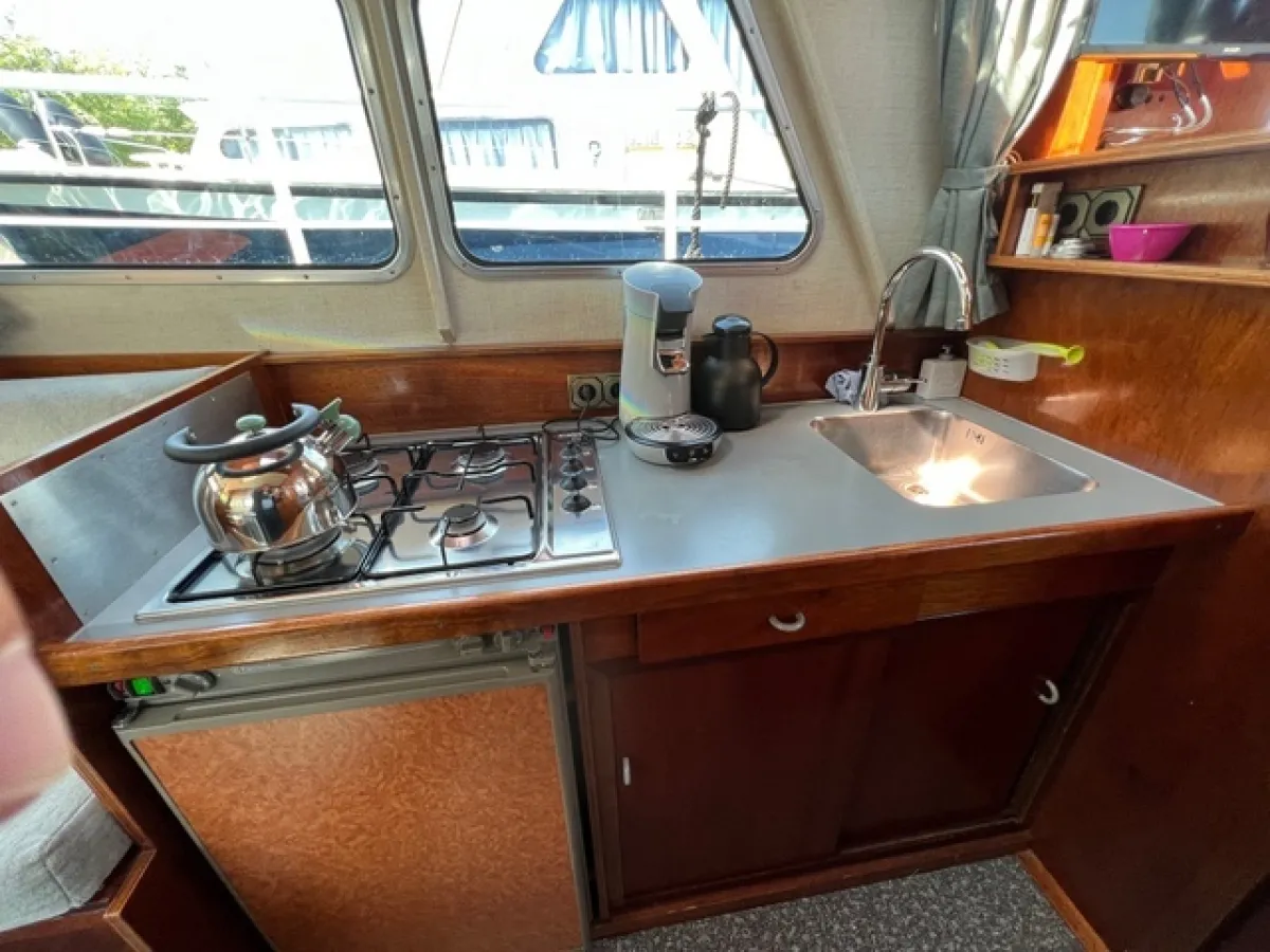 Steel Motorboat Doerak 950 AK