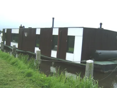 Houseboat woonark