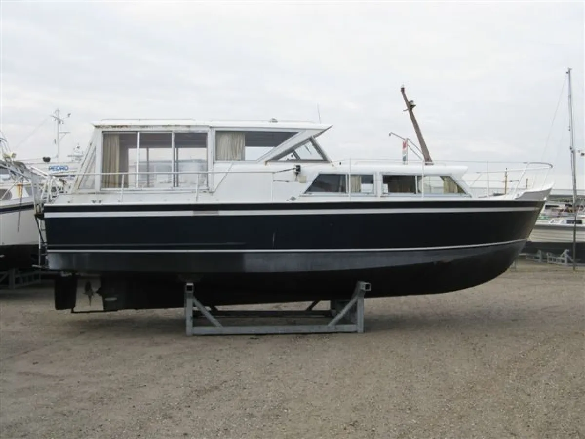 Steel Motorboat Eista Werf Kruiser