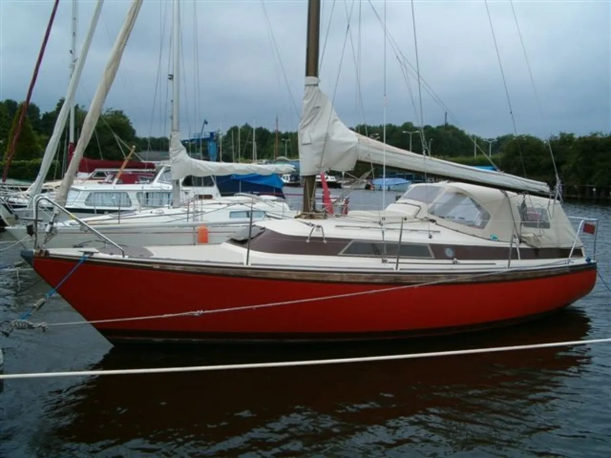 Polyester Sailboat Dehler Duetta