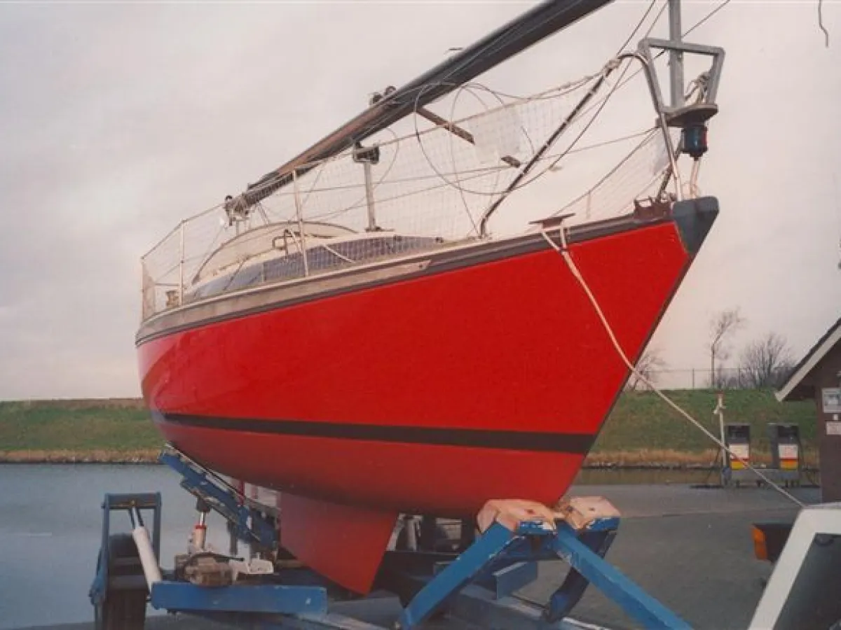 Polyester Sailboat Dehler Duetta