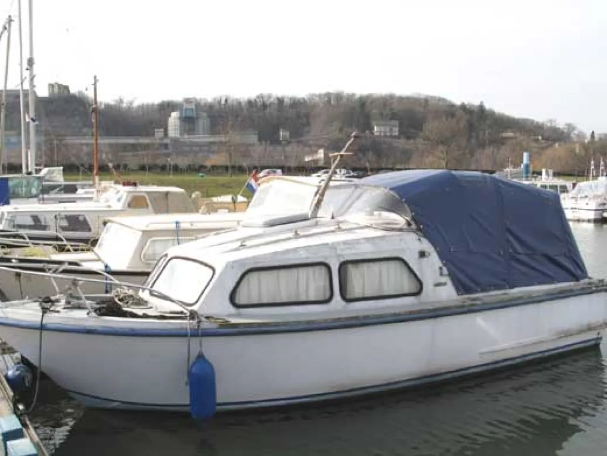 Polyester Motorboat Waterland 700