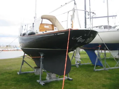 Polyester Sailboat Meridian 25 Photo 3