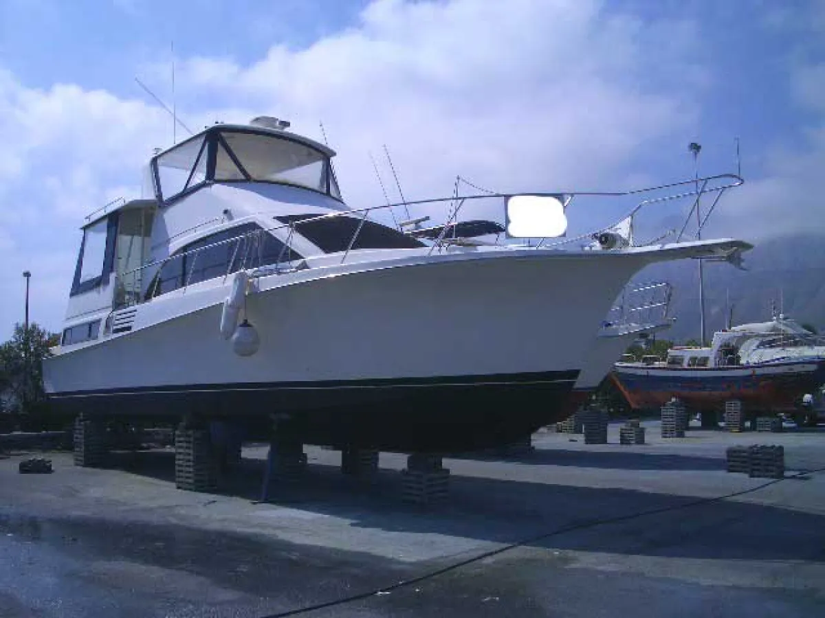 Polyester Motorboat Ocean Yachts 48