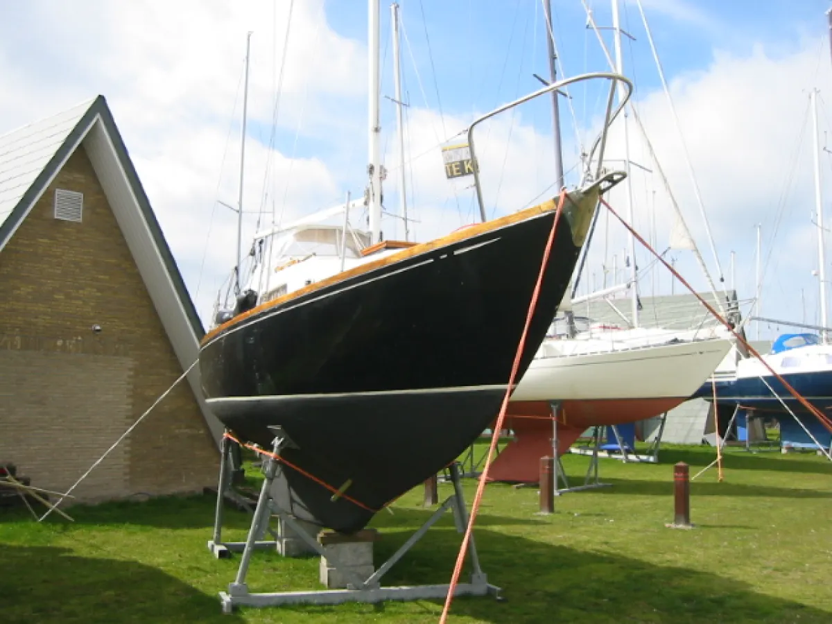 Polyester Sailboat Meridian 25