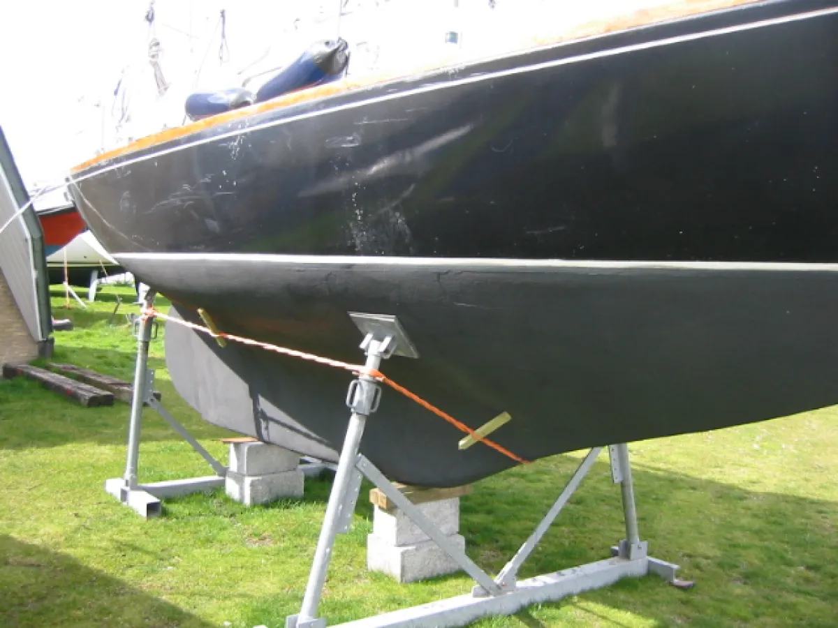 Polyester Sailboat Meridian 25