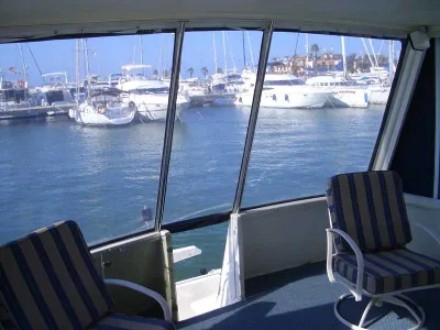 Polyester Motorboat Ocean Yachts 48 Photo 10