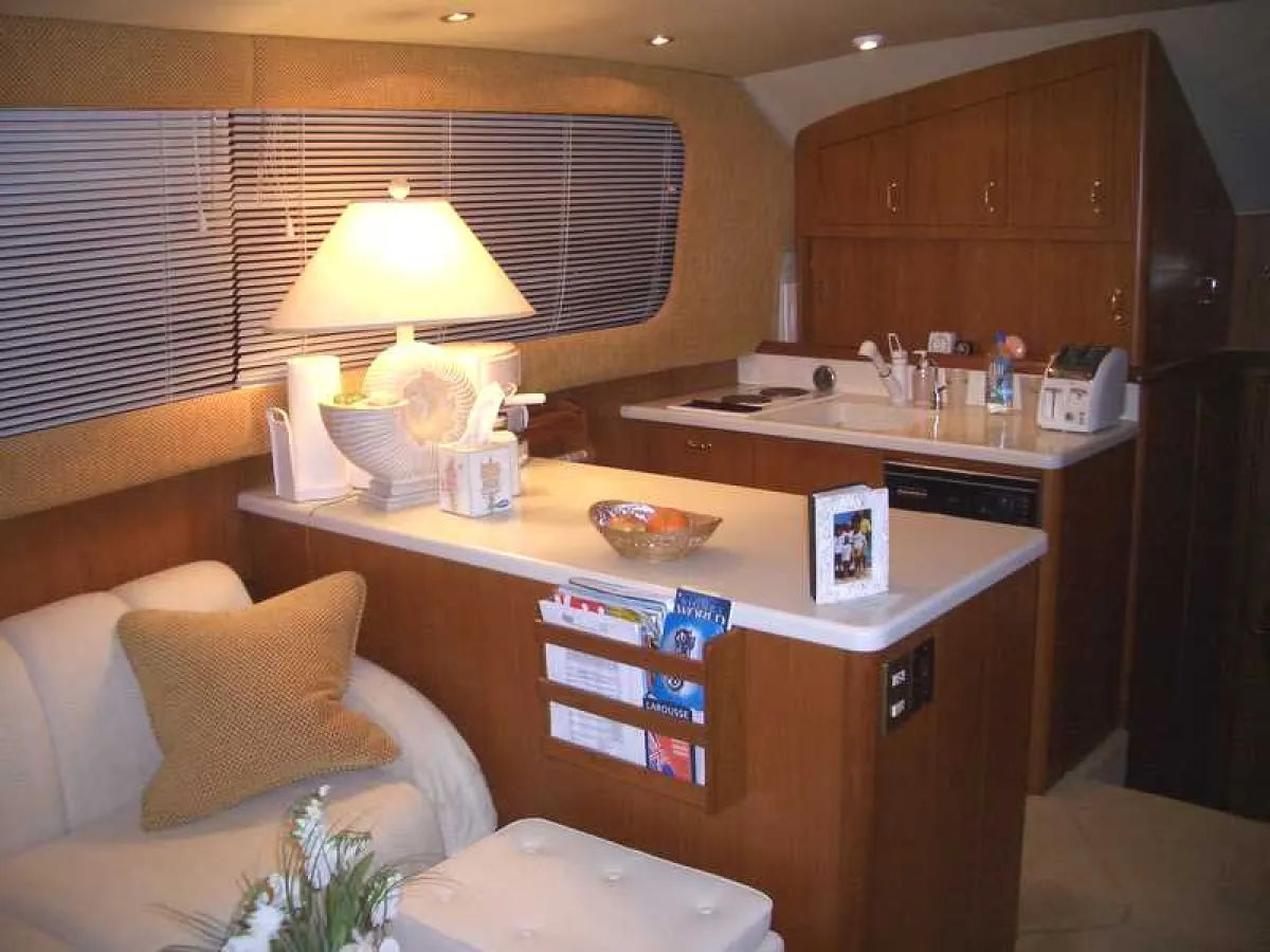 Polyester Motorboat Ocean Yachts 48