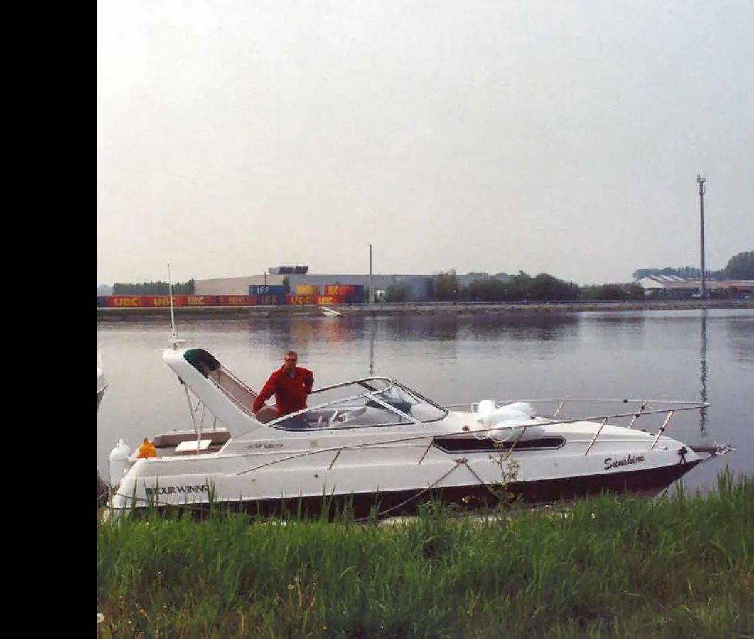 Polyester Speedboat Four Winns 278