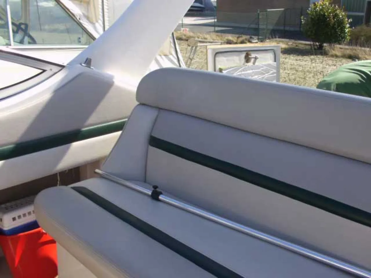 Polyester Speedboat Four Winns 278