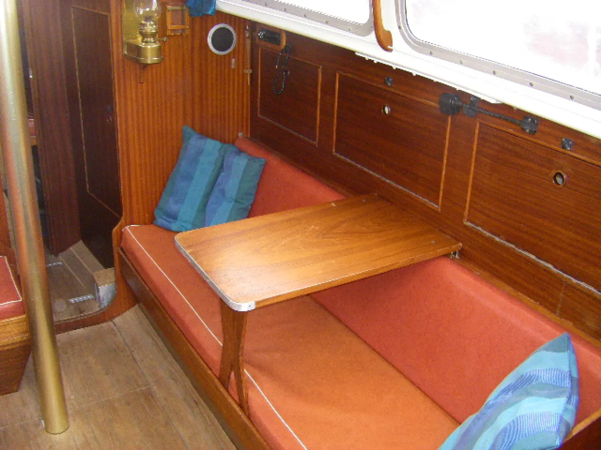 Polyester Sailboat Spirit 28