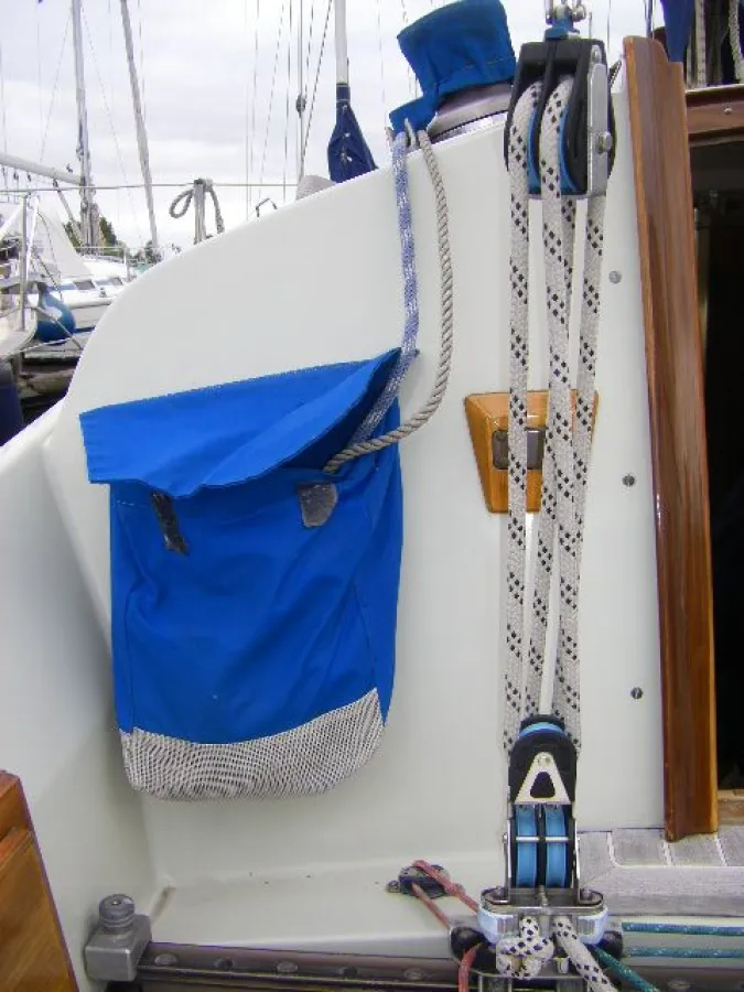 Polyester Sailboat Spirit 28