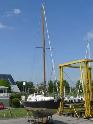 Steel Sailboat Cumulant  Photo 2