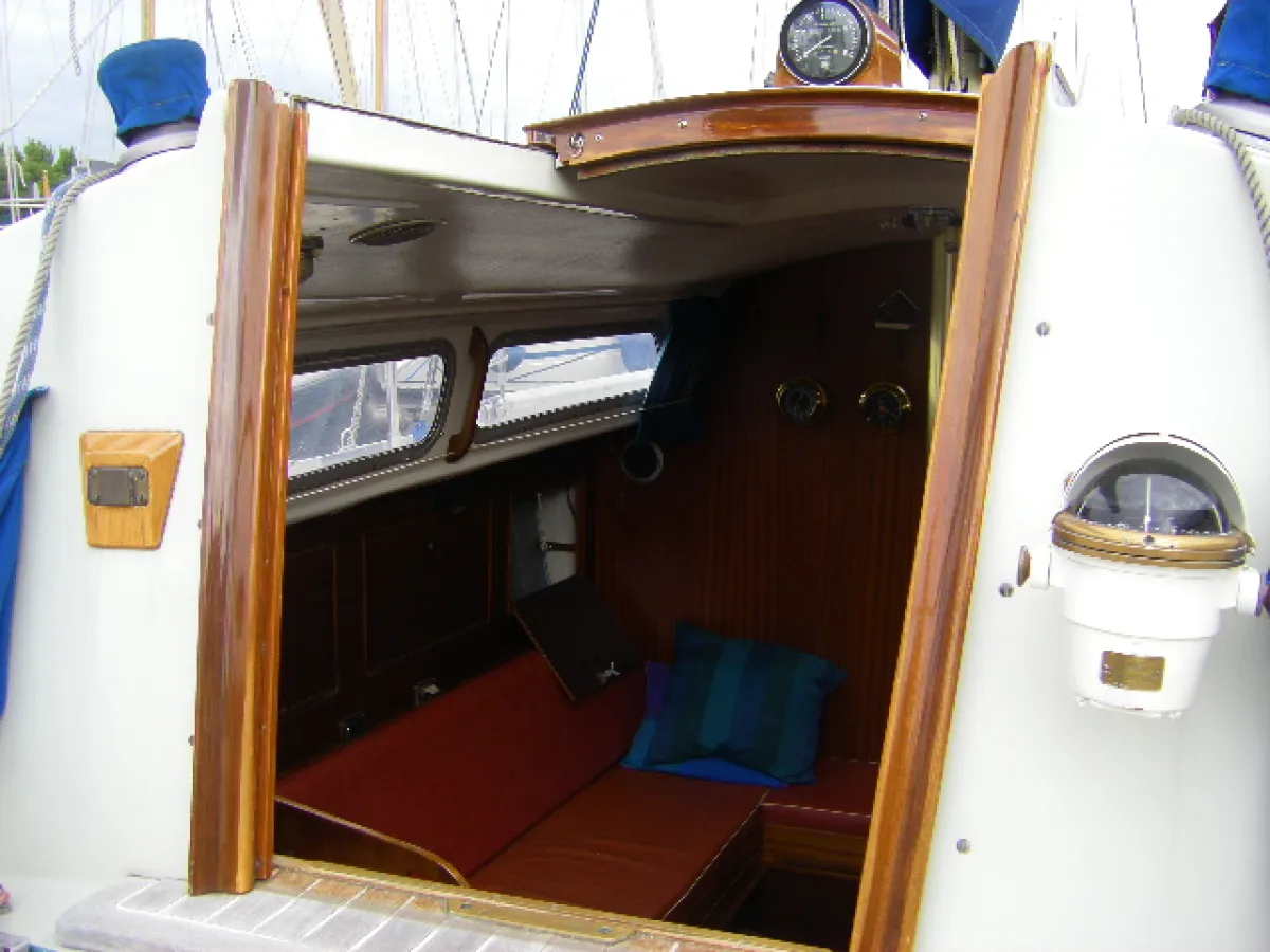 Polyester Sailboat Spirit 28