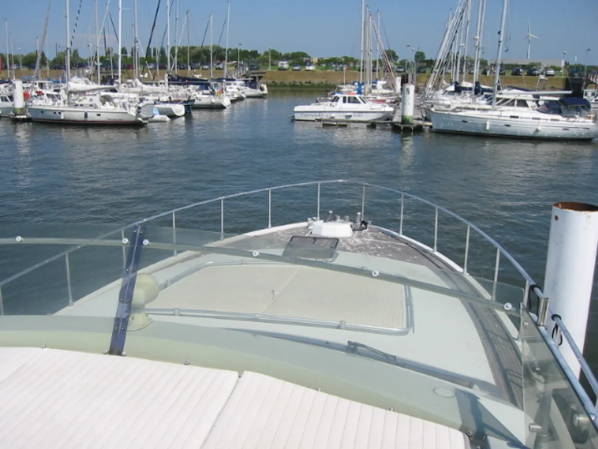 Polyester Motorboat Ferretti 58 Altura