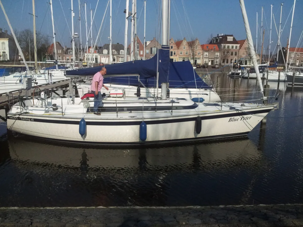 Polyester Sailboat Friendship 35