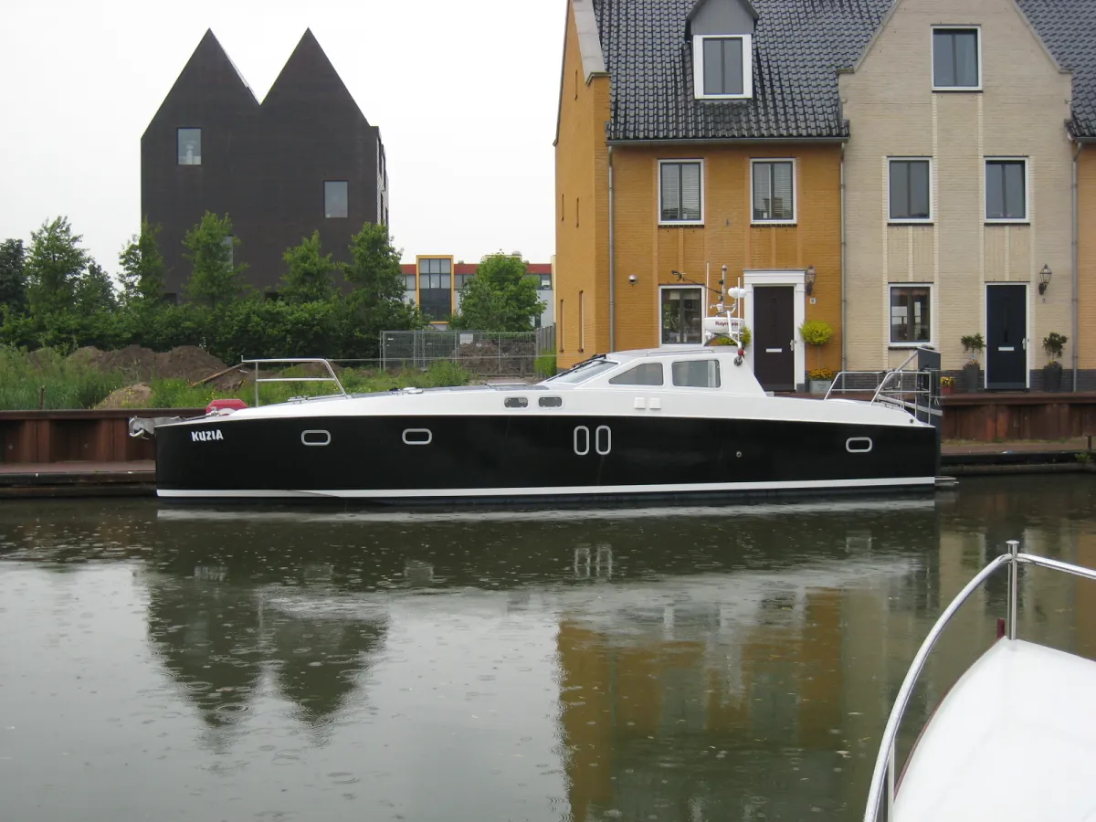 Polyester Motorboat Nieland Boxer 39 HYBRIDE