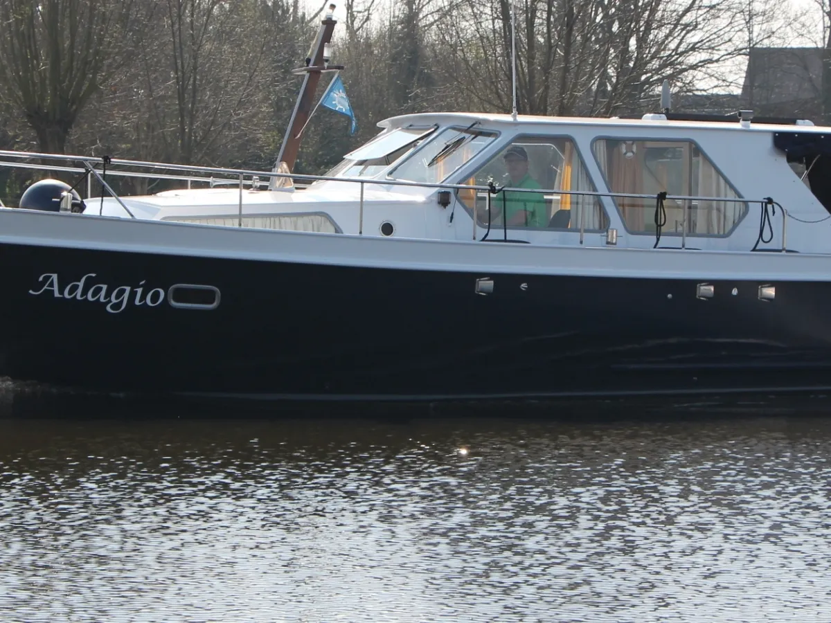 Steel Motorboat Valkkruiser 1030 AK