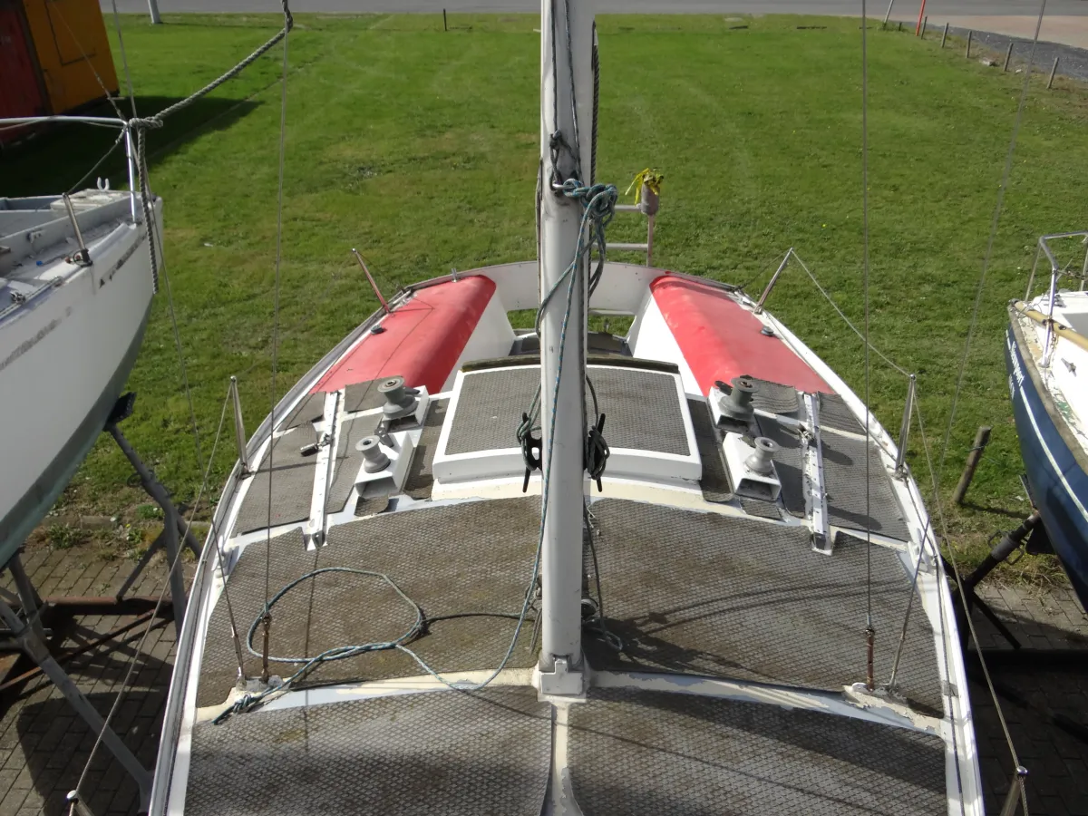 Polyester Sailboat Pen Duick 600