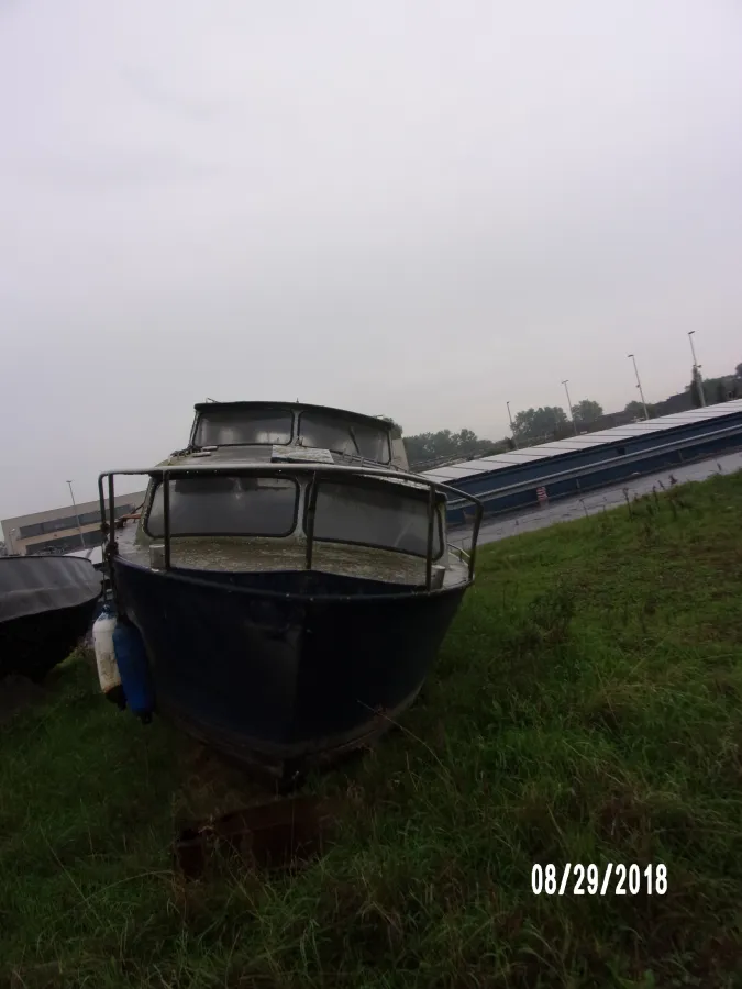 Steel Budgetboat Motor cruiser Staal