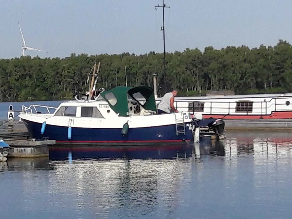 Composite Motorboat Viksund 27