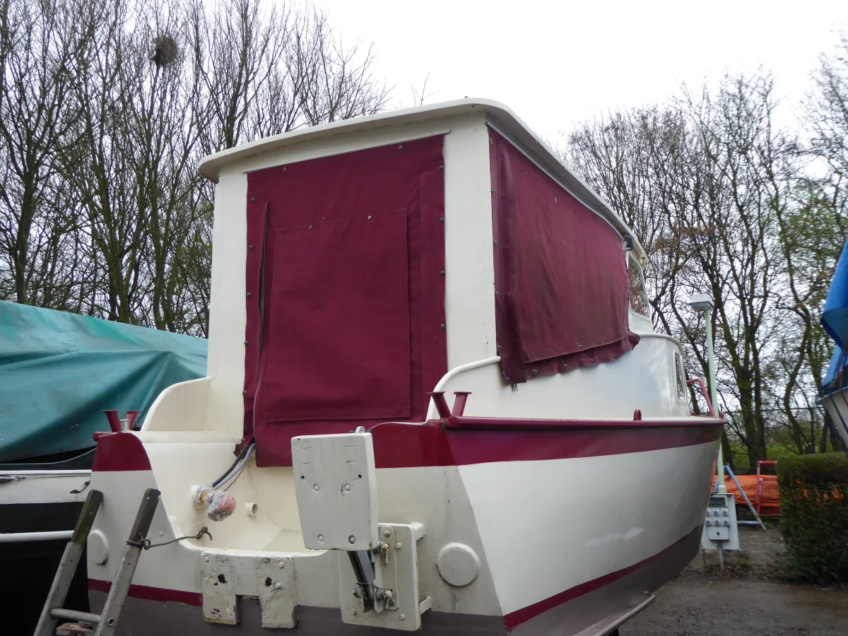 Polyester Motorboat Beja Kruiser Goldline