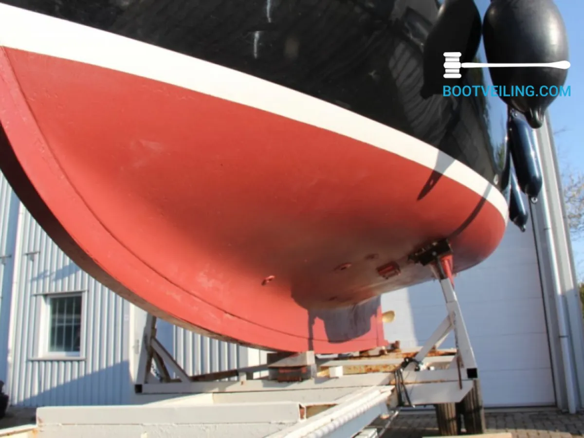 Polyester Motorboat Island Plastics 24