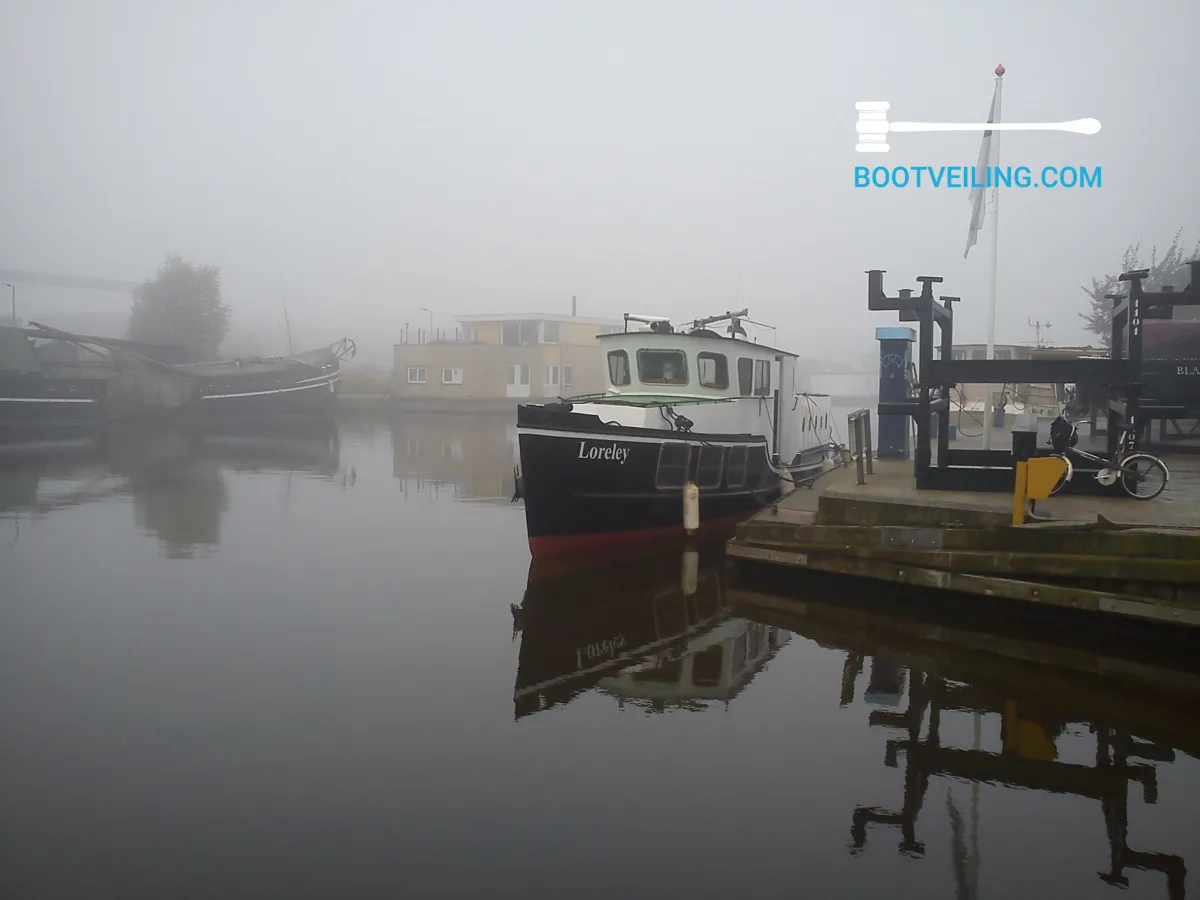 Steel Motorboat Houseboat 57 (Varend)