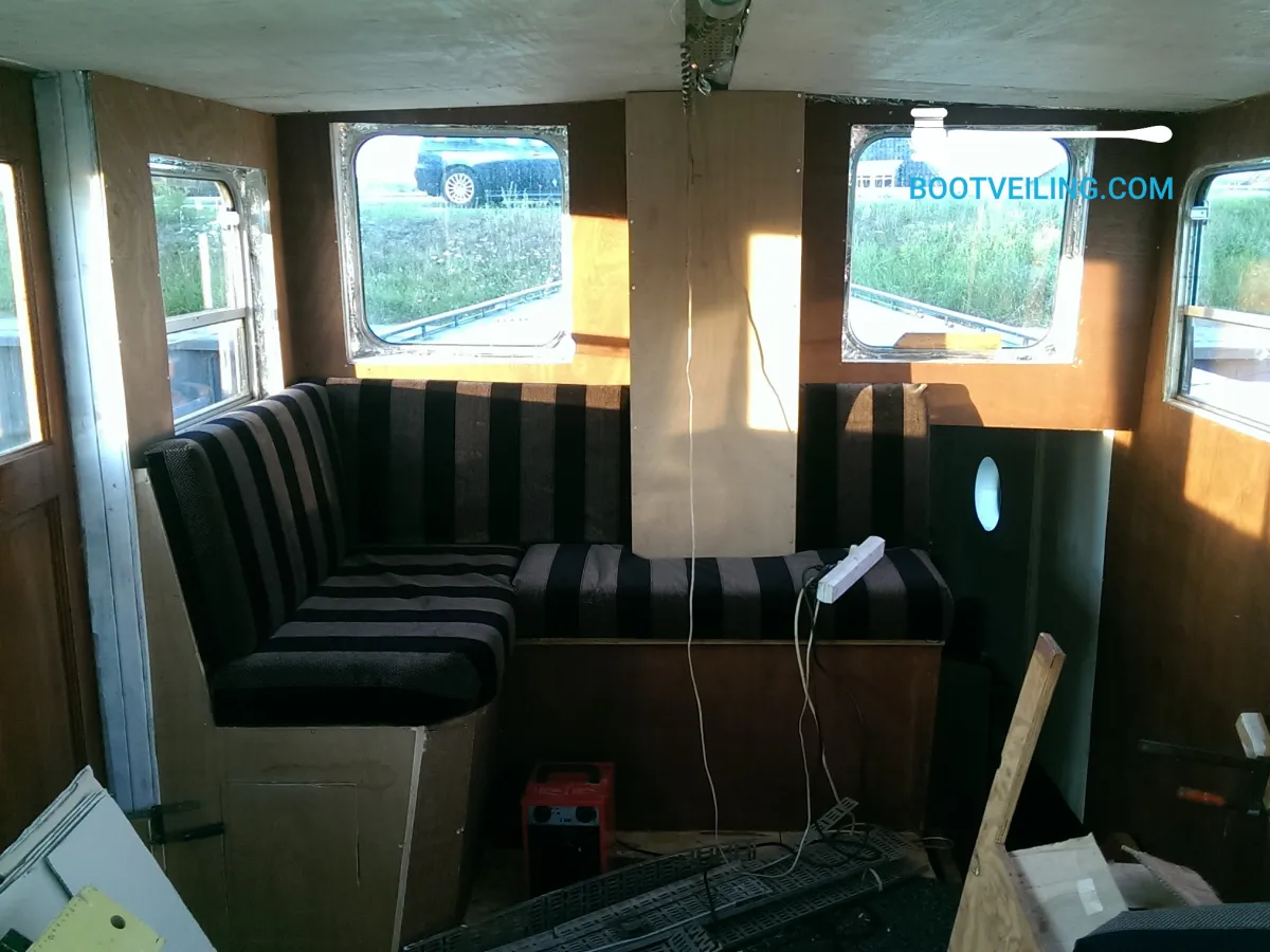 Steel Motorboat Houseboat 57 (Varend)