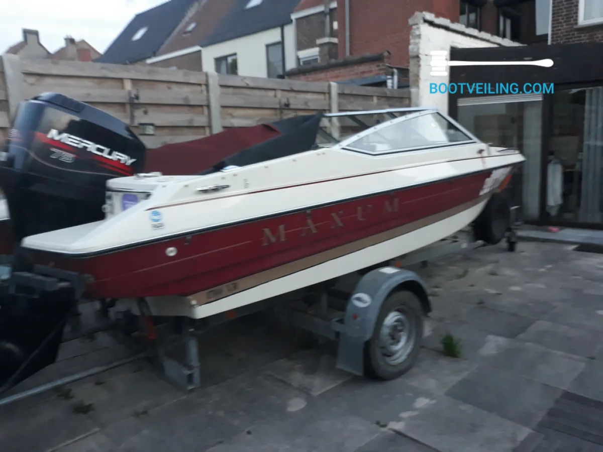 Composite Speedboat Maxum 1700 XR