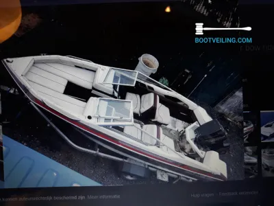 Composite Speedboat Maxum 1700 XR Photo 1