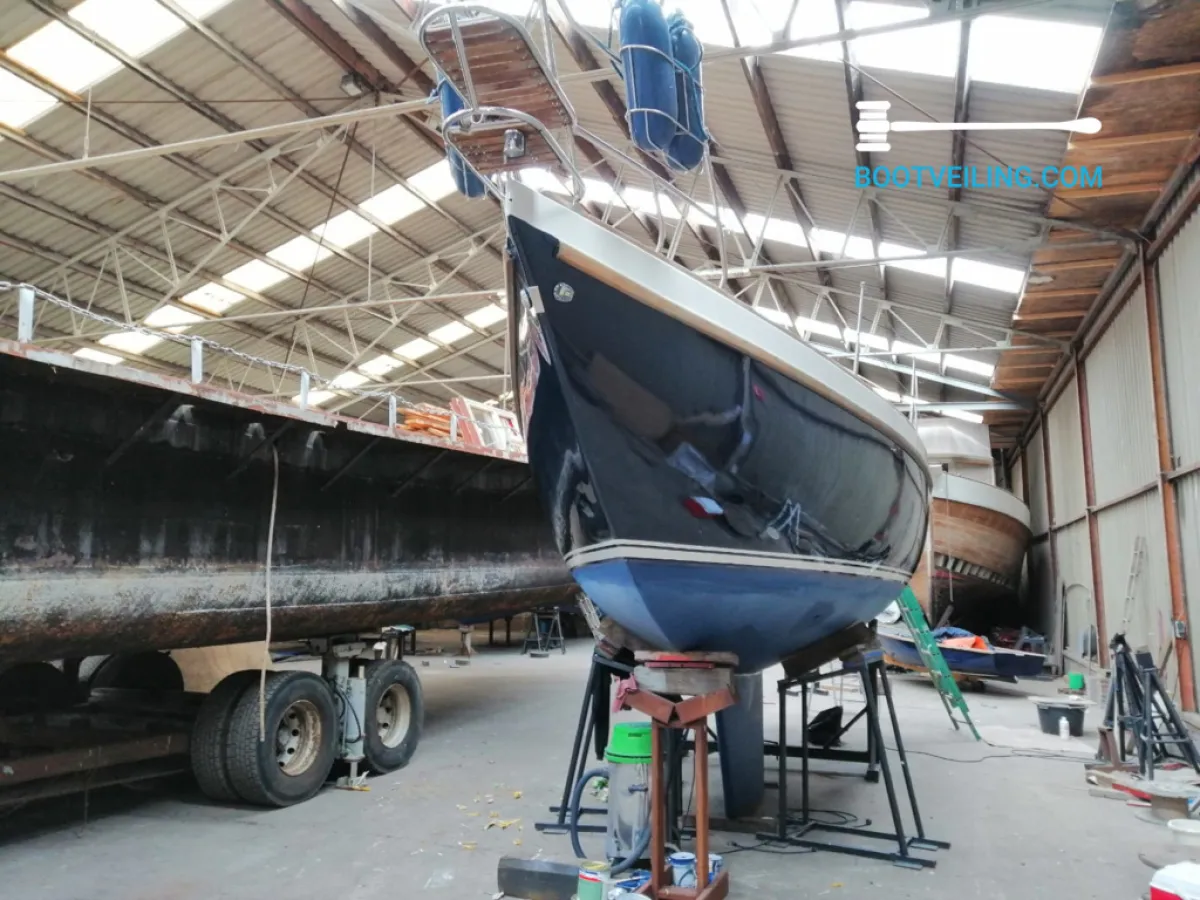 Polyester Sailboat Najade 1000