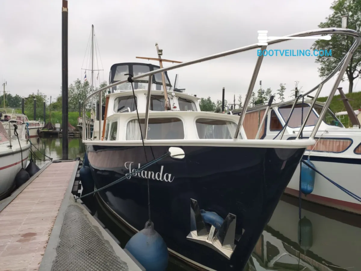 Stahl Motorboot Babilja 1000AK