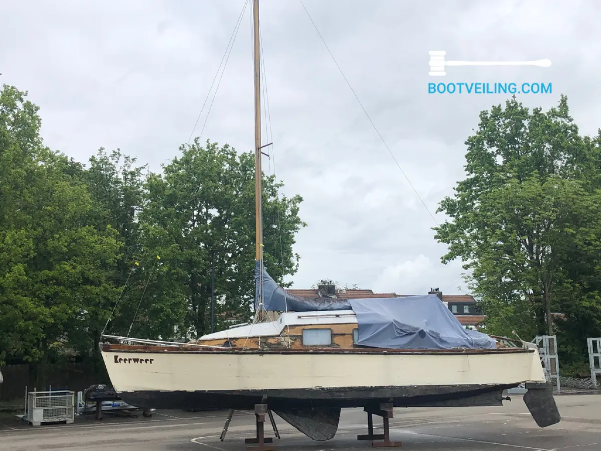 Wood Budgetboat Cabin sailboat 30