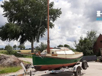 Cabin sailboat Roamer 17