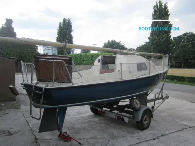 Polyester Sailboat Cabin sailboat 720 Photo 1