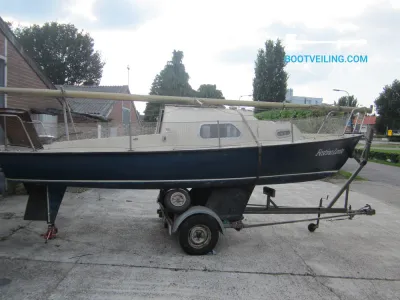 Polyester Sailboat Cabin sailboat 720 Photo 14