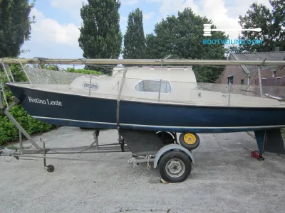 Polyester Sailboat Cabin sailboat 720 Photo 16