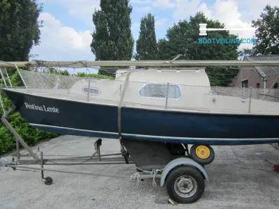 Polyester Sailboat Cabin sailboat 720 Photo 17