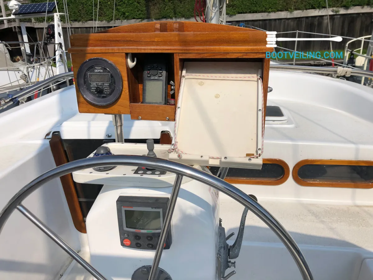 Polyester Sailboat Morgan 41