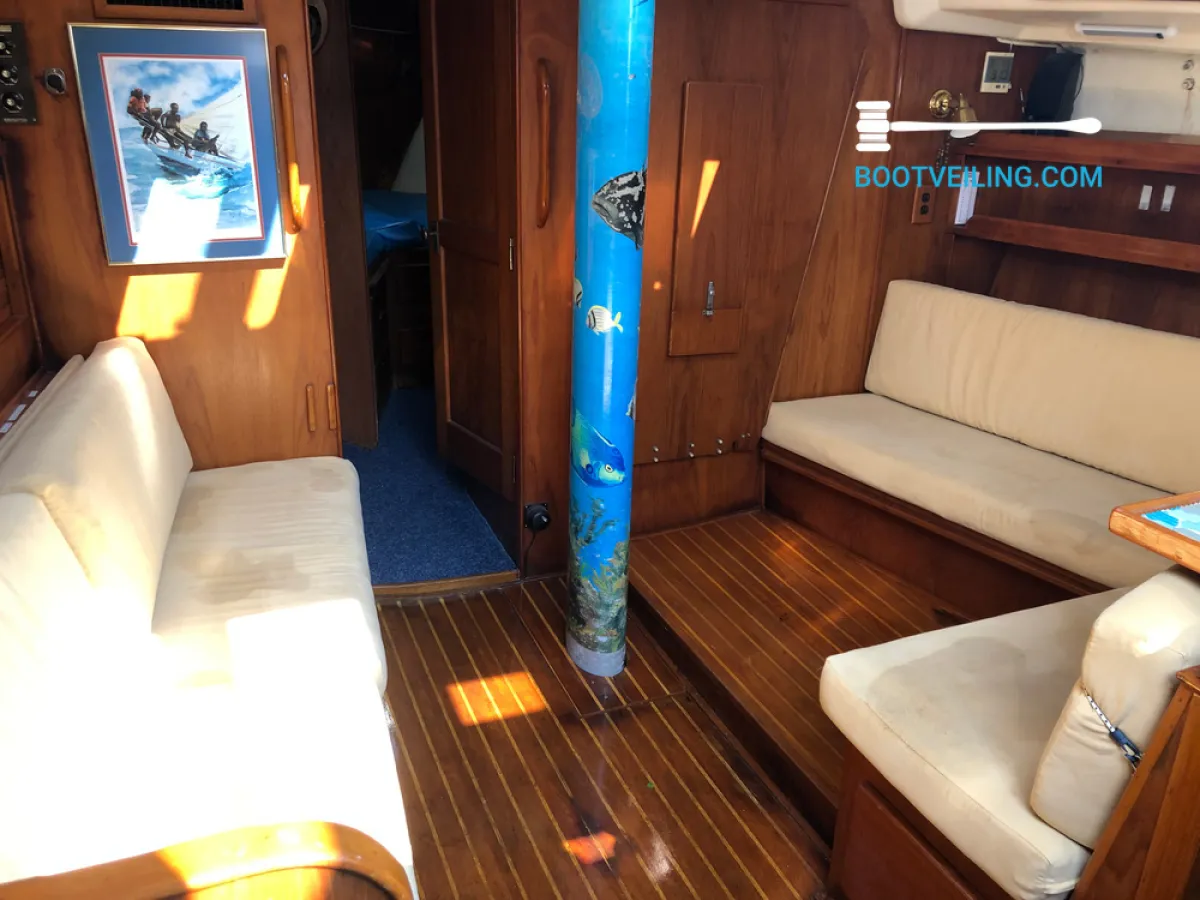 Polyester Sailboat Morgan 41