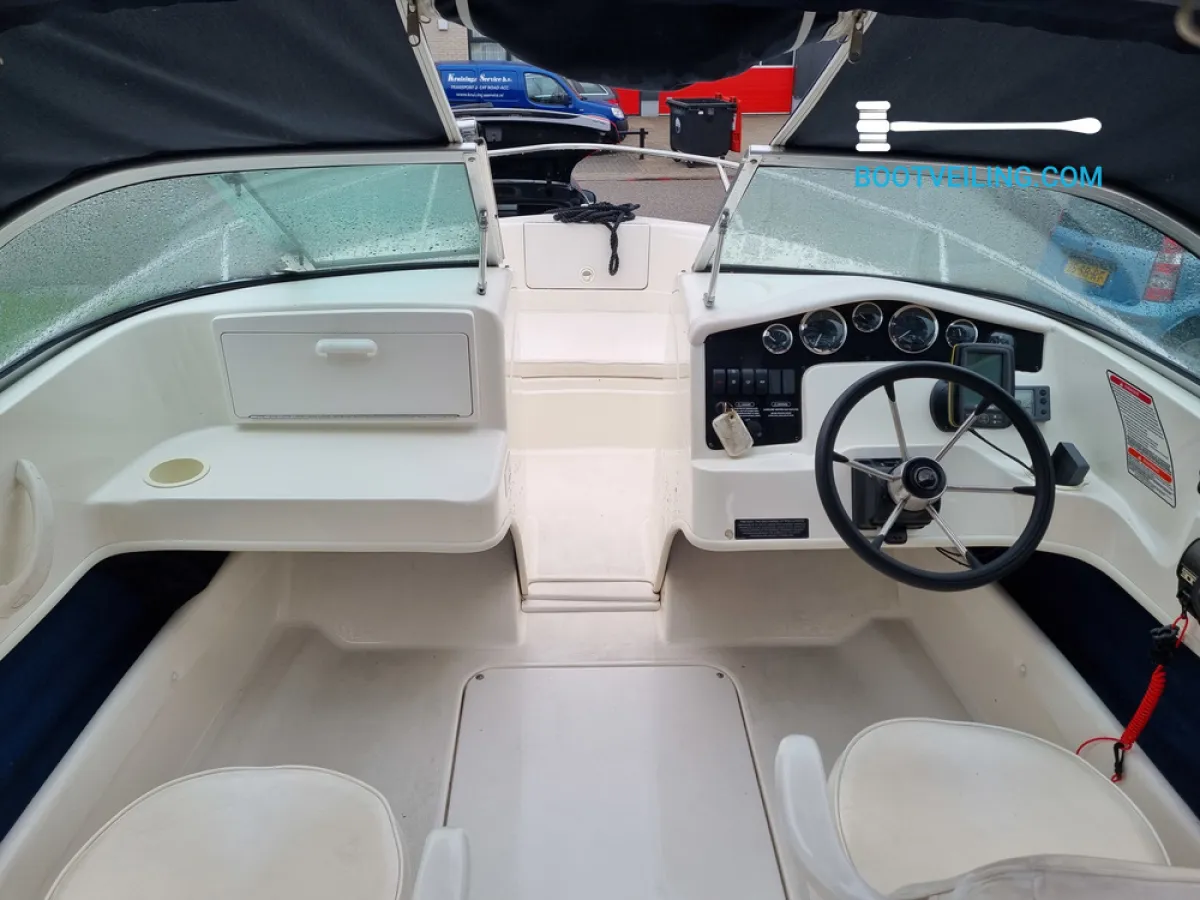 Polyester Speedboat Sea Ray 180