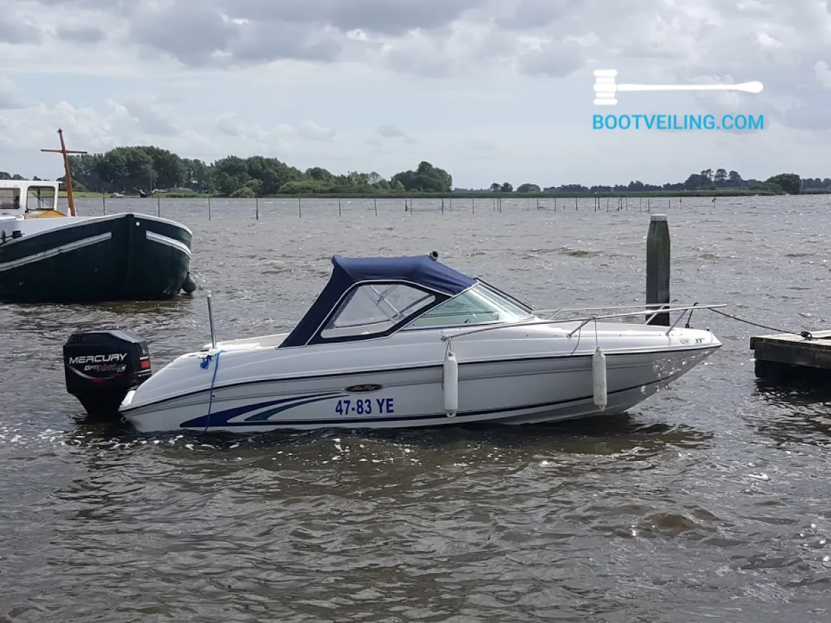 Polyester Speedboat Sea Ray 180