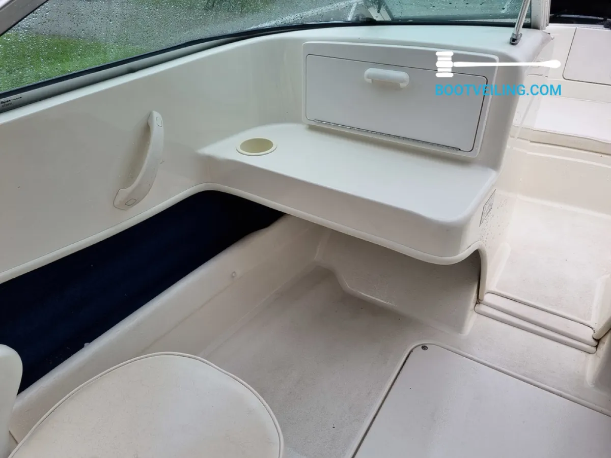 Polyester Speedboat Sea Ray 180