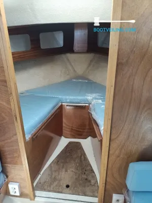 Polyester Sailboat LM 27 Photo 30